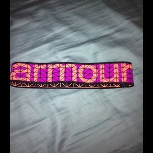 Reversable under armor headband