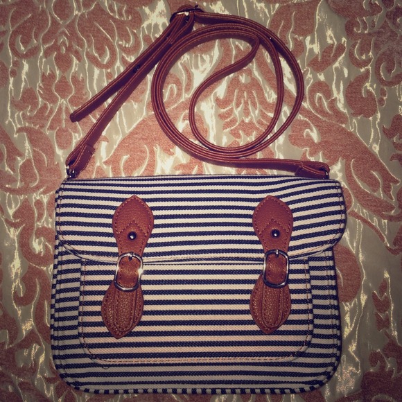 Yacht Worthy Striped Crossbody ⚓️