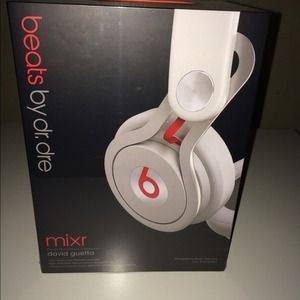 Beats Mixr