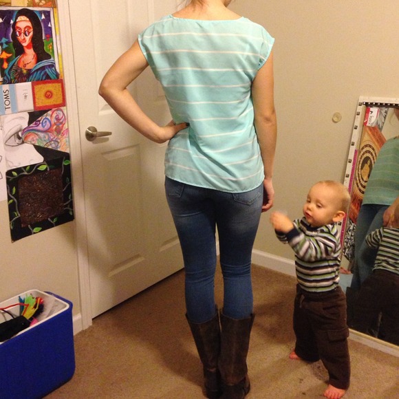 Top - Picture 2 of 3