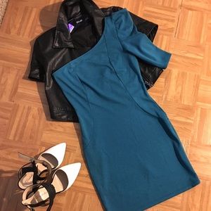 🚫Sold🚫..One shoulder mini dress