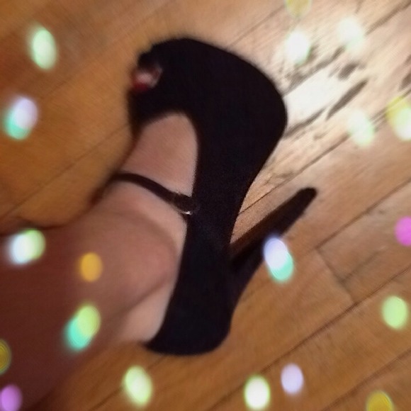 Mary Jane Peep Toe Pumps NEW WITHOUT TAG