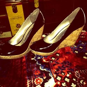 Patent leather black Cork heel