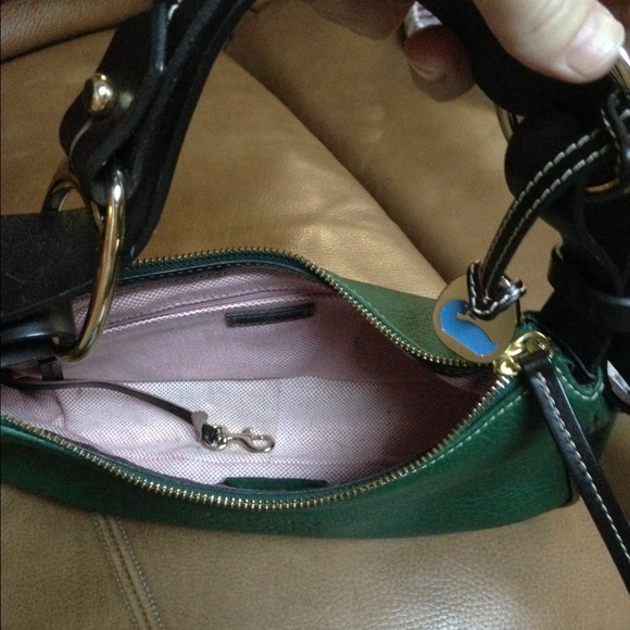 Green Dooney & Bourke Hobo Bag. - Picture 2 of 3