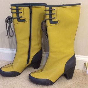 SALE! Dr. Scholl's Aquarius yellow rain boots