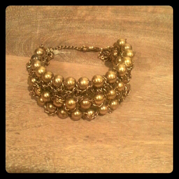 Gold toned bracelet