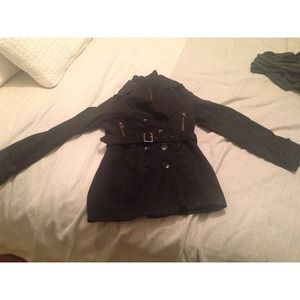 MUST SELL ❗️❗️❗️Long black coat size medium !