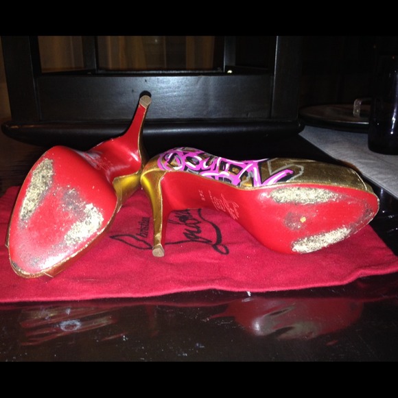 Shoes - Picture 4 of 4