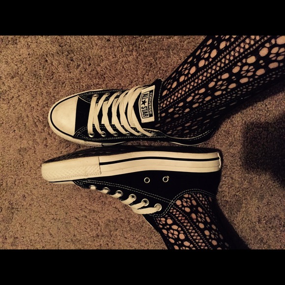 Black converse
