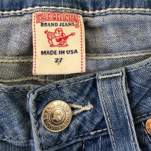 🔴SOLD🔴 True Religion Knee Length Denim Shorts - Picture 3 of 4