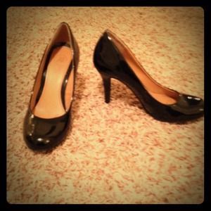 Black shoes. Pumps