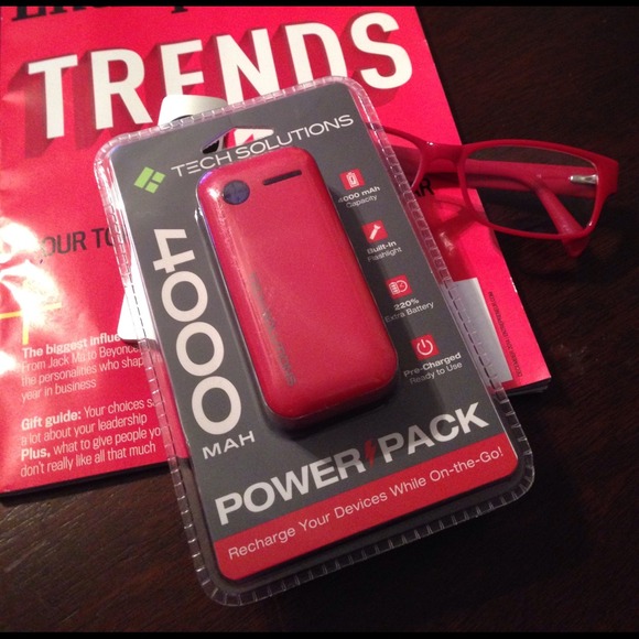 Sold! Emergency Power Bank USB Recharger - Picture 1 of 2