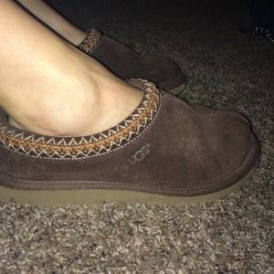 UGG slip ons Tasmans