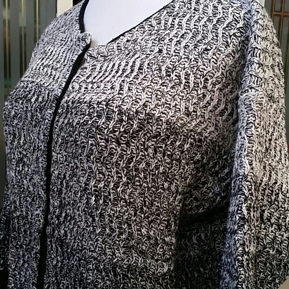 MOVING OUT SALE! Long Knitted Ombre Cardigan - Picture 3 of 3