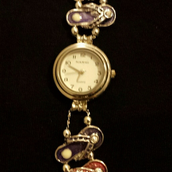 Quartz movement flip flops watch - Picture 2 of 4