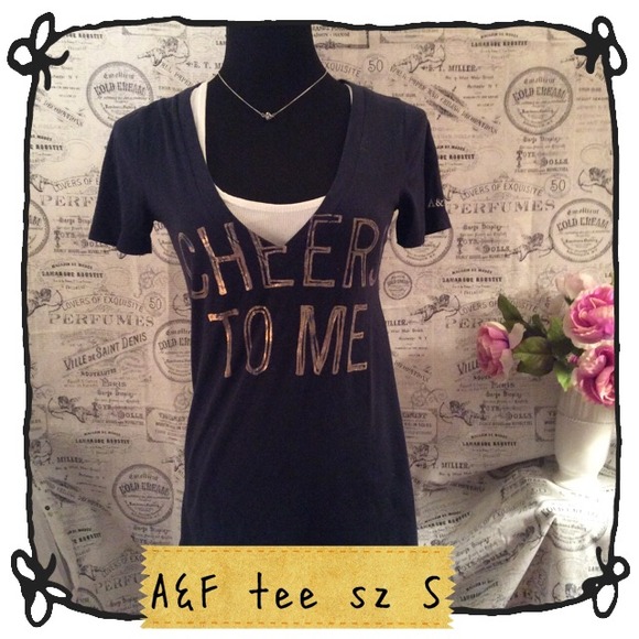 🚫SOLD🚫 A&F graphic tee Cheers To Me