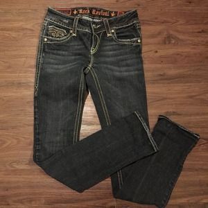 ✌️Rock Revival Straight leg Jean! Size 26.