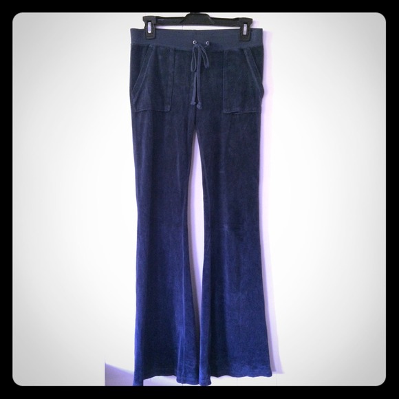 🔴SOLD🔴 Juicy Couture Velour Bootcut Pants - Picture 1 of 3