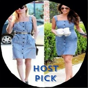 Gorgeous dress.  Did not fit ..reselling :(