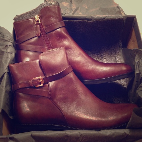 Brand new Never worn Ecco Hobart ankle boot