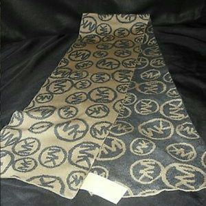 NEW Authentic Michael Kors MK Logo Scarf