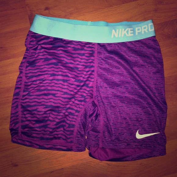 Nike pro compression shorts. Size small/medium