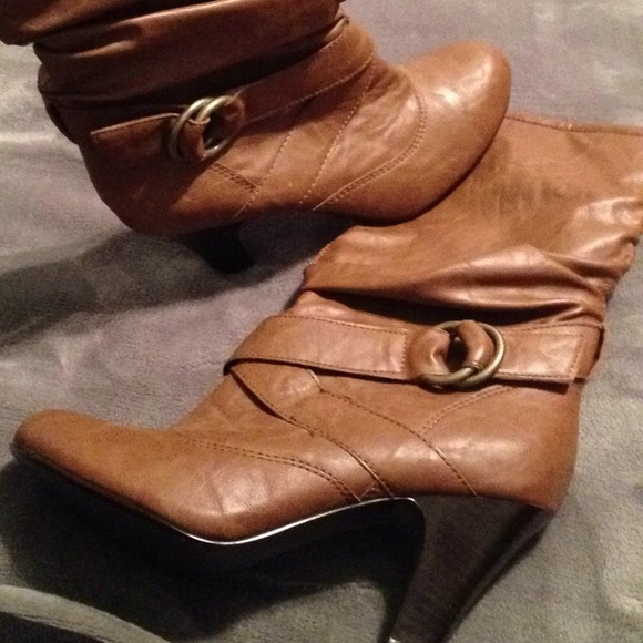 Brown heel boots