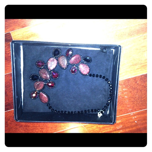 purple/black/burgundy stone necklace