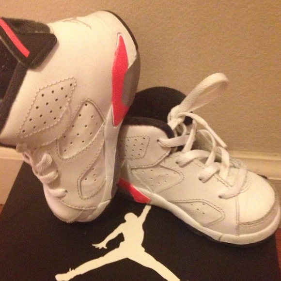 Jordan 6 Retro BT