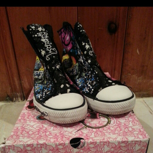 sneakers
