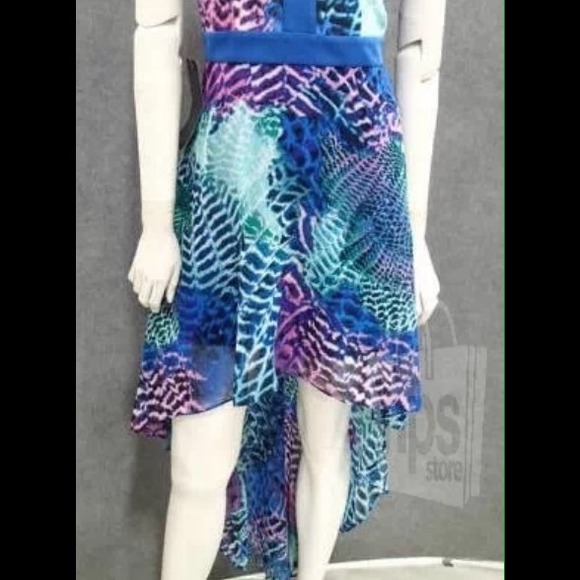 🚫🚫🚫🚫SOLD🚫🚫🚫🚫 Bebe Hi Low Dress - Picture 3 of 4