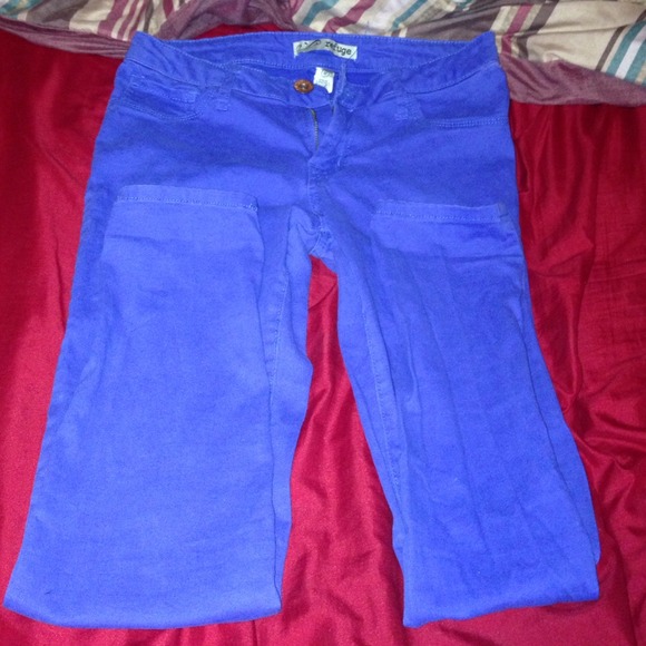 Blue jeans - Picture 1 of 1