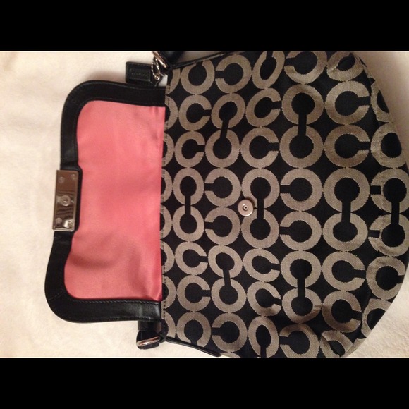 Coach Handbag - Picture 3 of 4