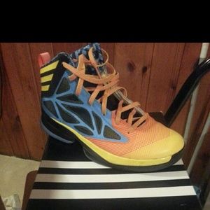 Youth boy's basketball sneakers "PRICE DROP"