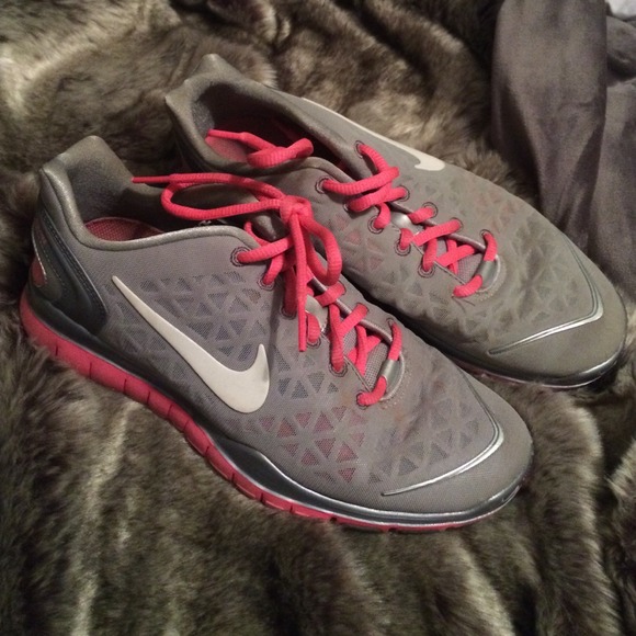 Gray/Pink Women's Nikes Size 7