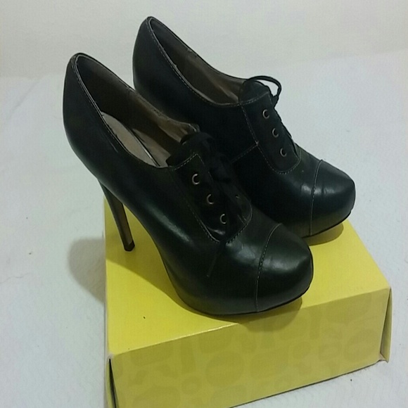 Reposh nothing wrong with the shoes. Change of min