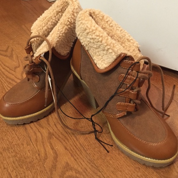 Winter brown short boots with heels