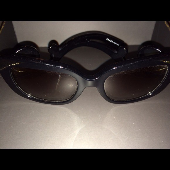 ⚫️PRADA SUNGLASSES⚫️