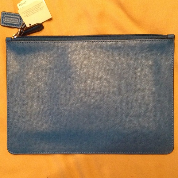 🚫🚫🚫SOLD🚫🚫🚫Coach pouch/clutch - Picture 4 of 4