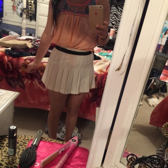 Forever 21 Pleated Skirt - Picture 3 of 4
