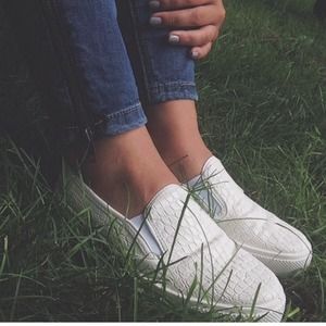Topshop white textured slip ons size 38