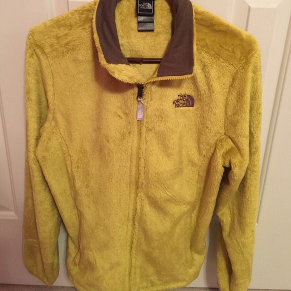 Green authentic north face jacket!