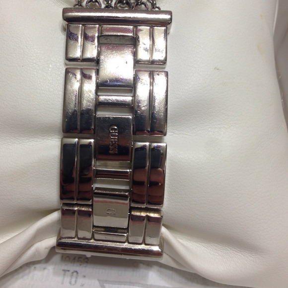 Guess by Marciano women's watch - Picture 2 of 3