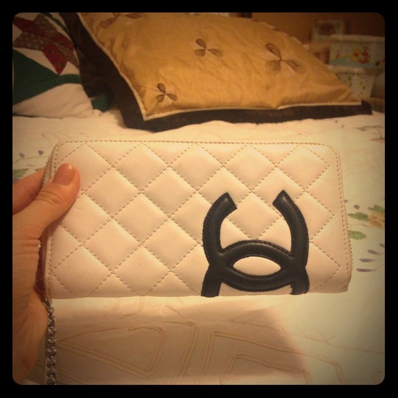 Chanel wallet