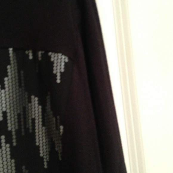 Sheer black tunic - Picture 3 of 3