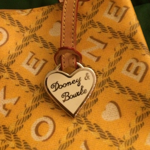 Dooney & Bourke yellow purse - Picture 2 of 3