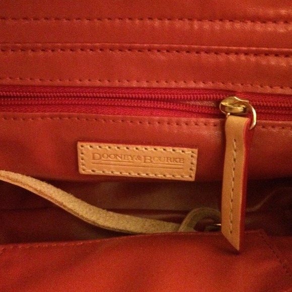 Dooney & Bourke yellow purse - Picture 3 of 3