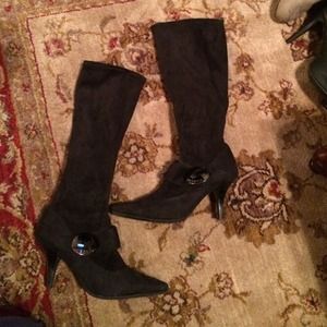 BCBG black soft suede boots
