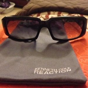 Sold❤️Kenneth Cole unisex shades