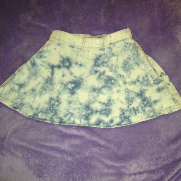 Girls skirt